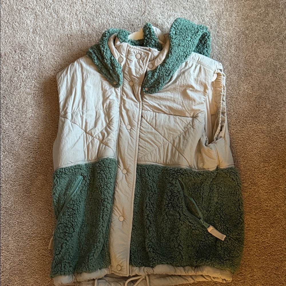 Free people vest